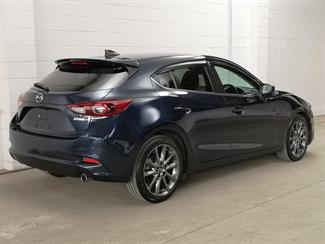 2018 Mazda Axela - Thumbnail