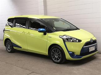 2017 Toyota Sienta - Thumbnail