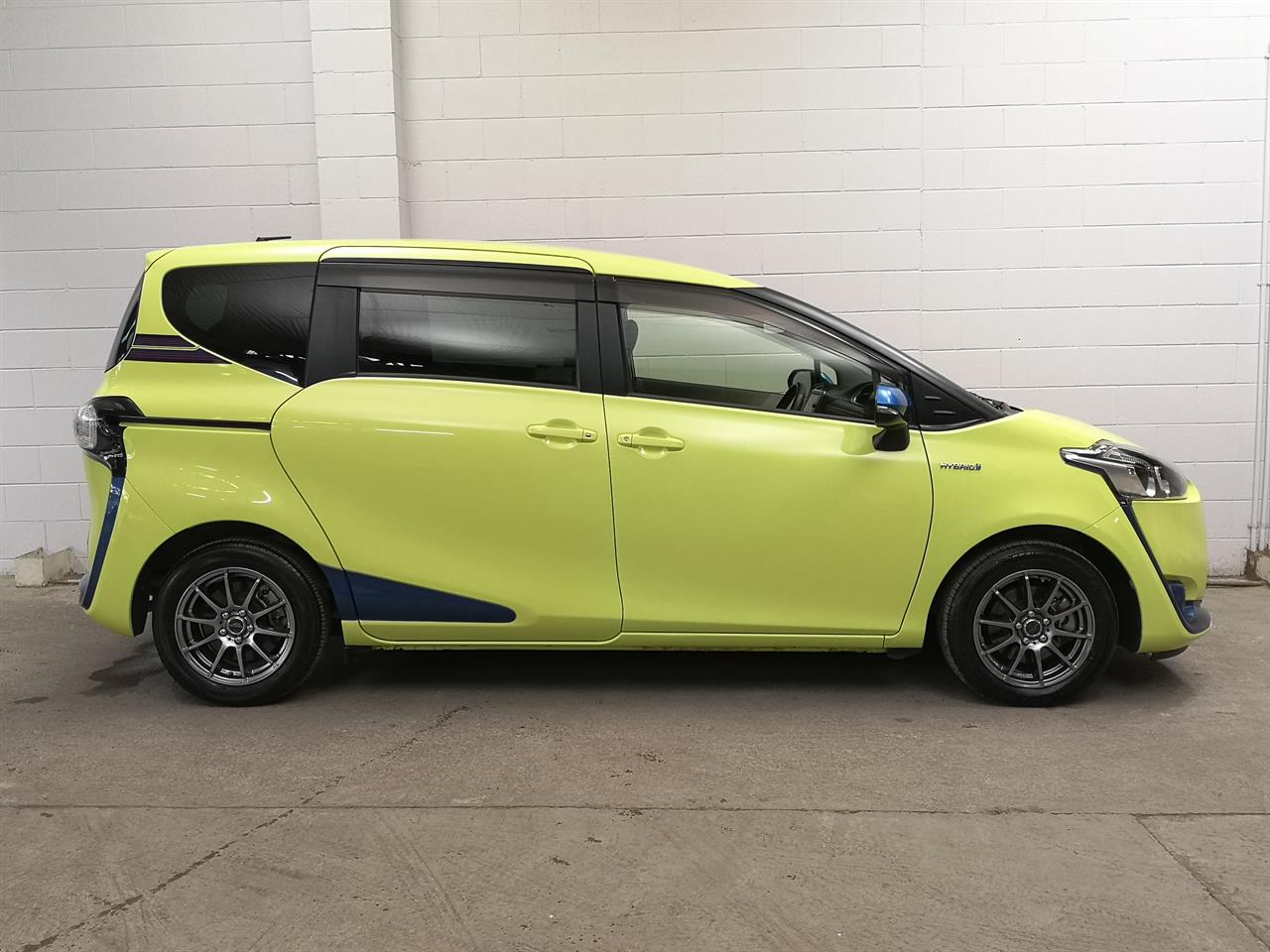 2017 Toyota Sienta