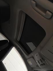 2016 Toyota Prius - Thumbnail