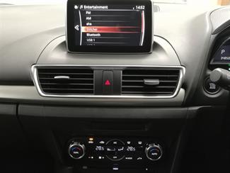 2015 Mazda Axela - Thumbnail