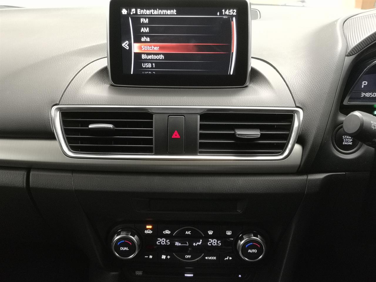 2015 Mazda Axela