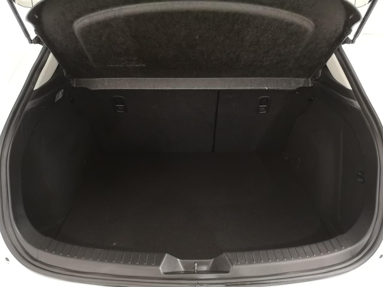 2015 Mazda Axela