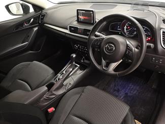 2015 Mazda Axela - Thumbnail