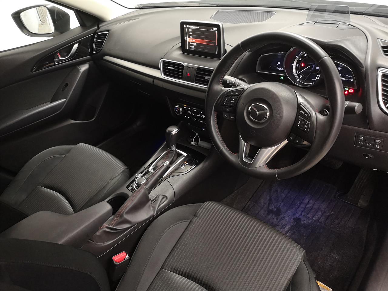 2015 Mazda Axela