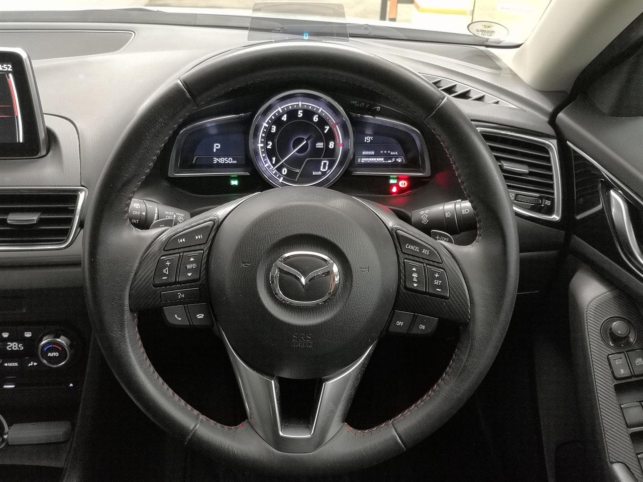 2015 Mazda Axela