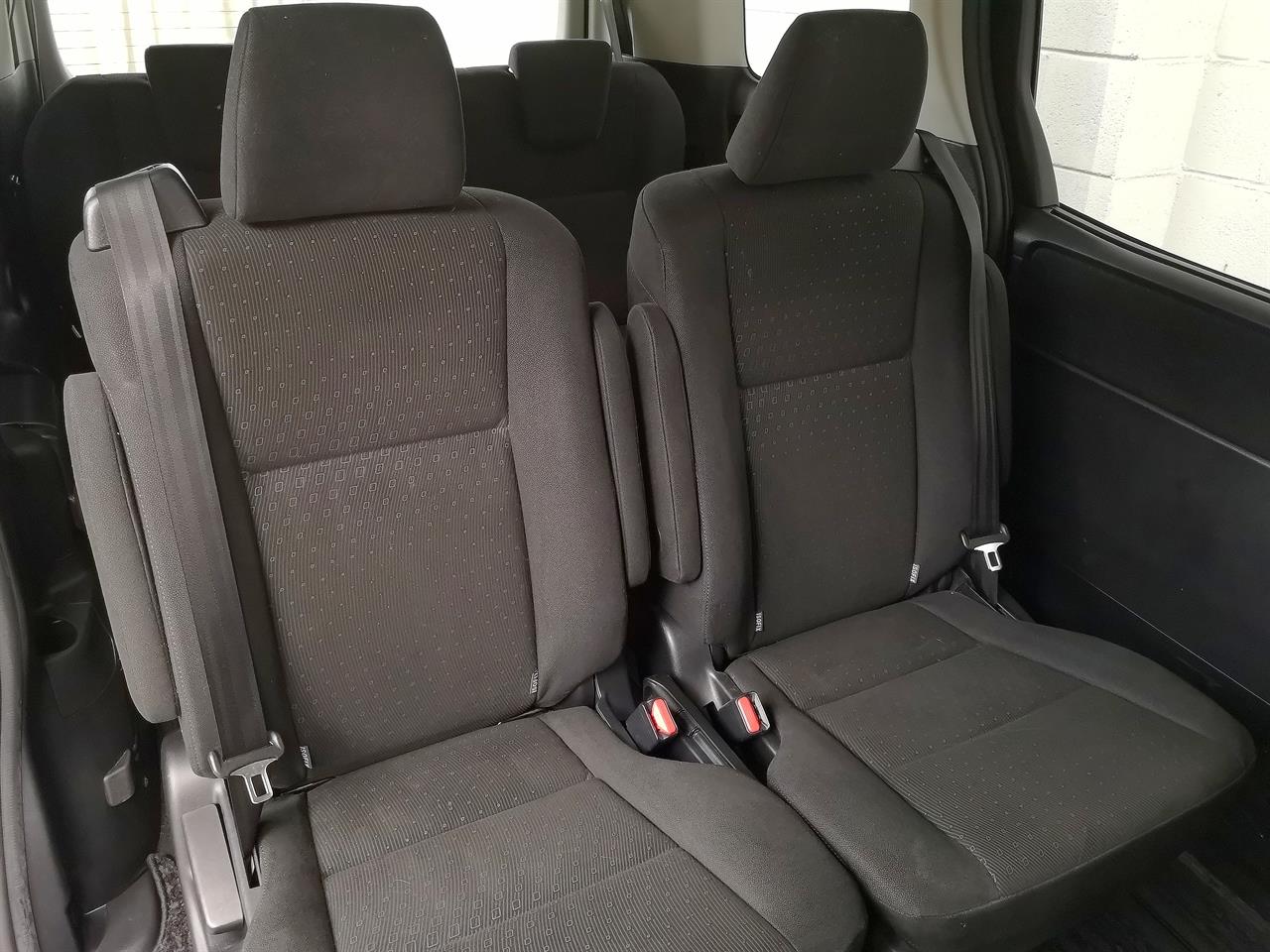 2017 Toyota Noah