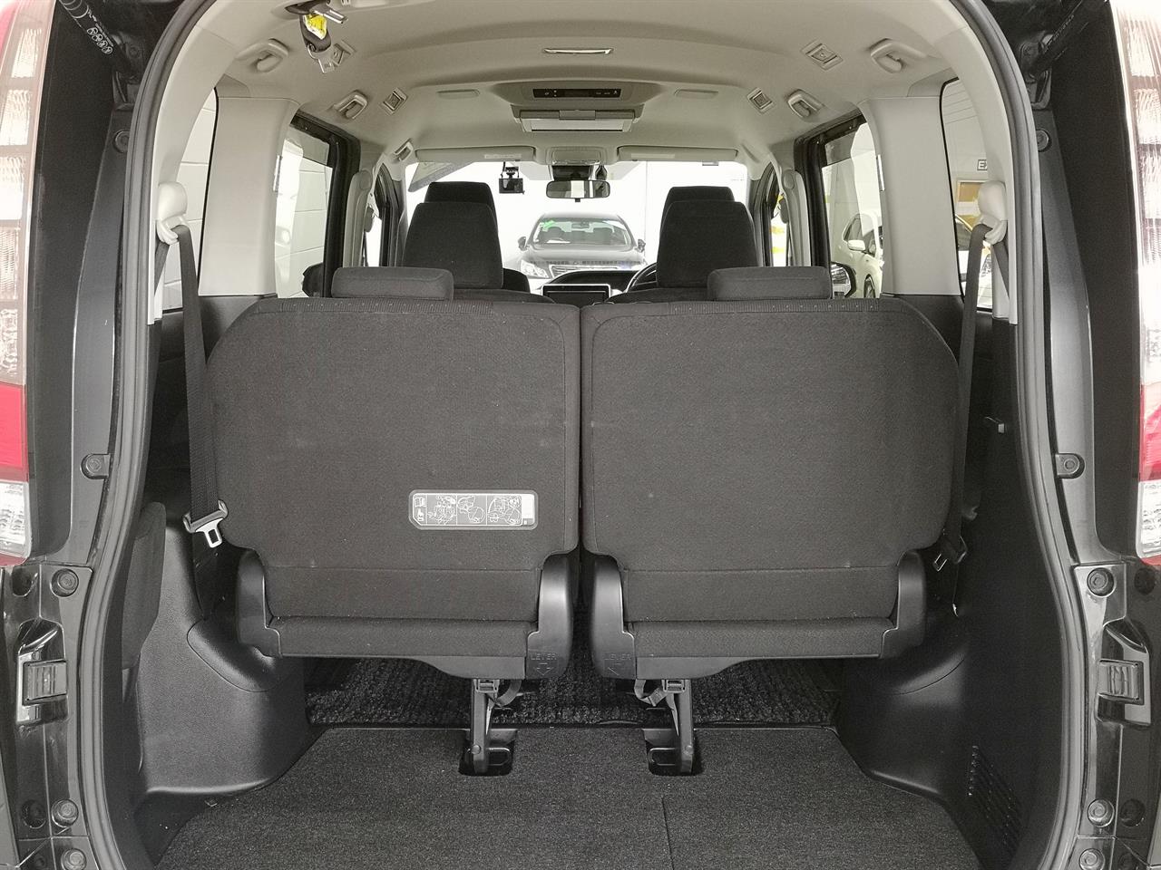 2017 Toyota Noah