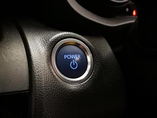 2020 Toyota Yaris - Thumbnail