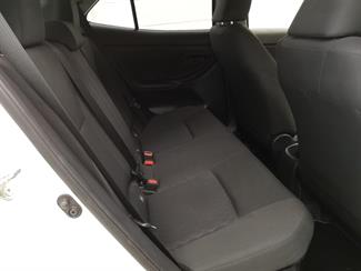 2020 Toyota Yaris - Thumbnail