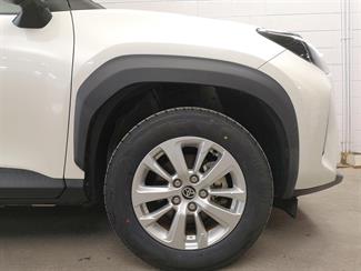 2020 Toyota Yaris - Thumbnail