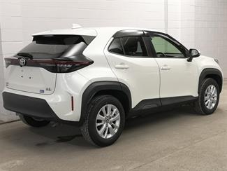 2020 Toyota Yaris - Thumbnail