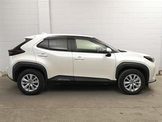 2020 Toyota Yaris - Thumbnail