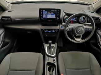 2020 Toyota Yaris - Thumbnail