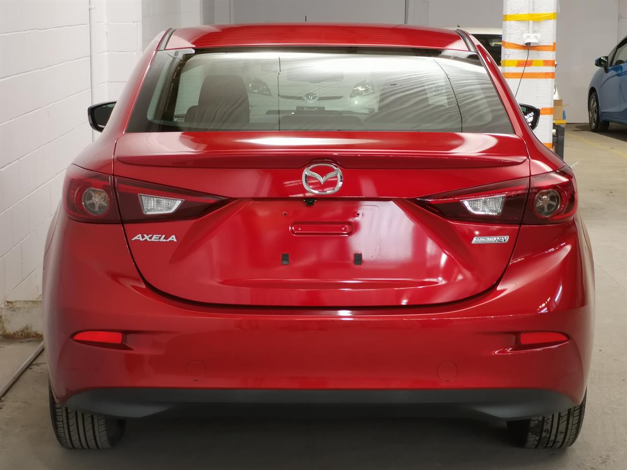 2013 Mazda Axela