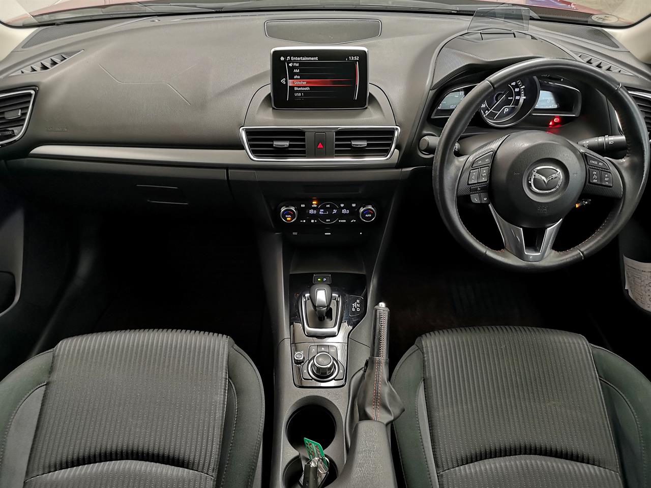 2013 Mazda Axela