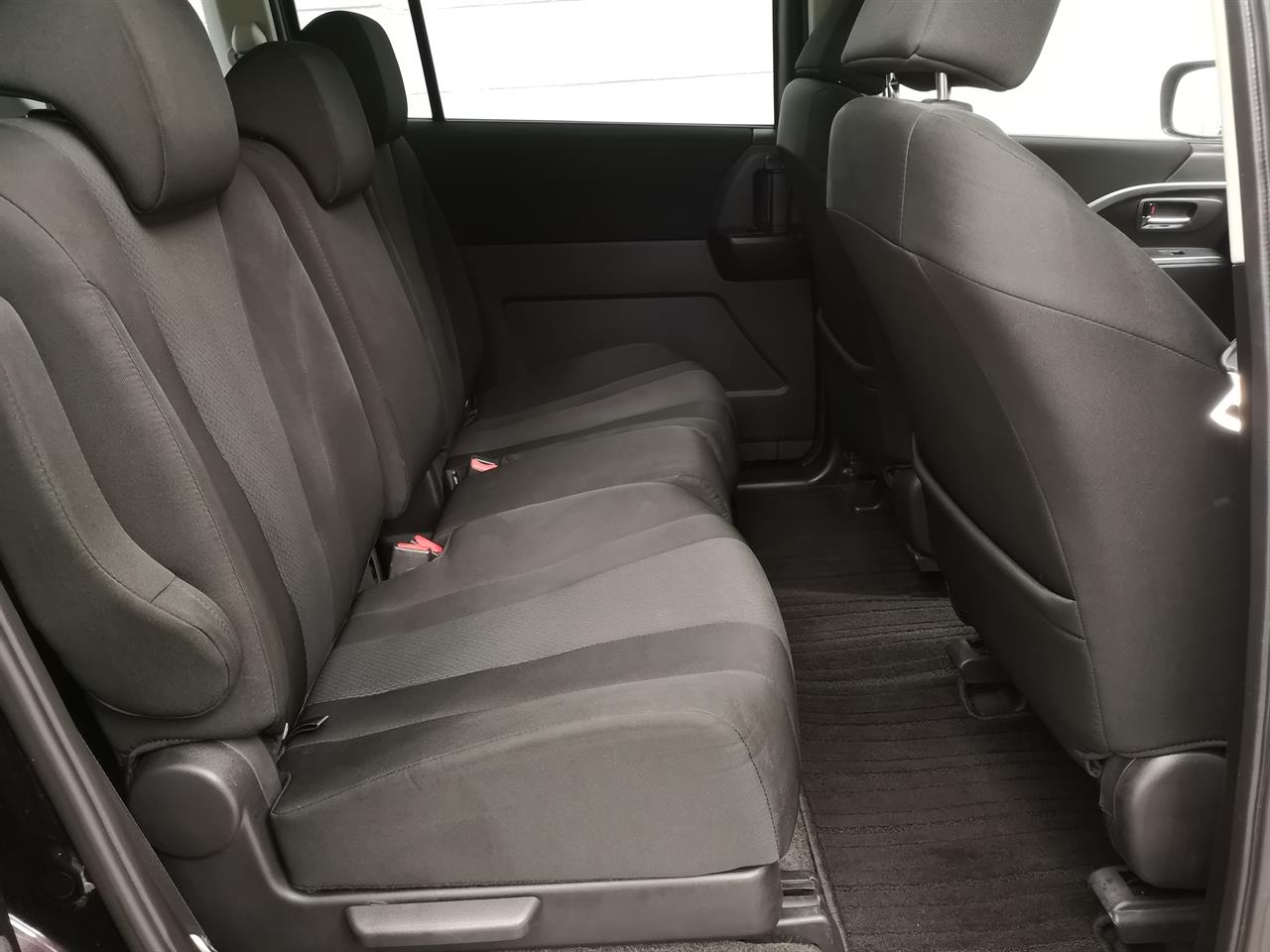 2013 Mazda Premacy