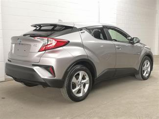 2018 Toyota C-HR - Thumbnail