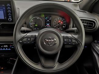 2021 Toyota Yaris - Thumbnail