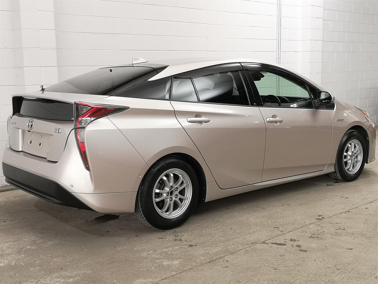 2016 Toyota Prius
