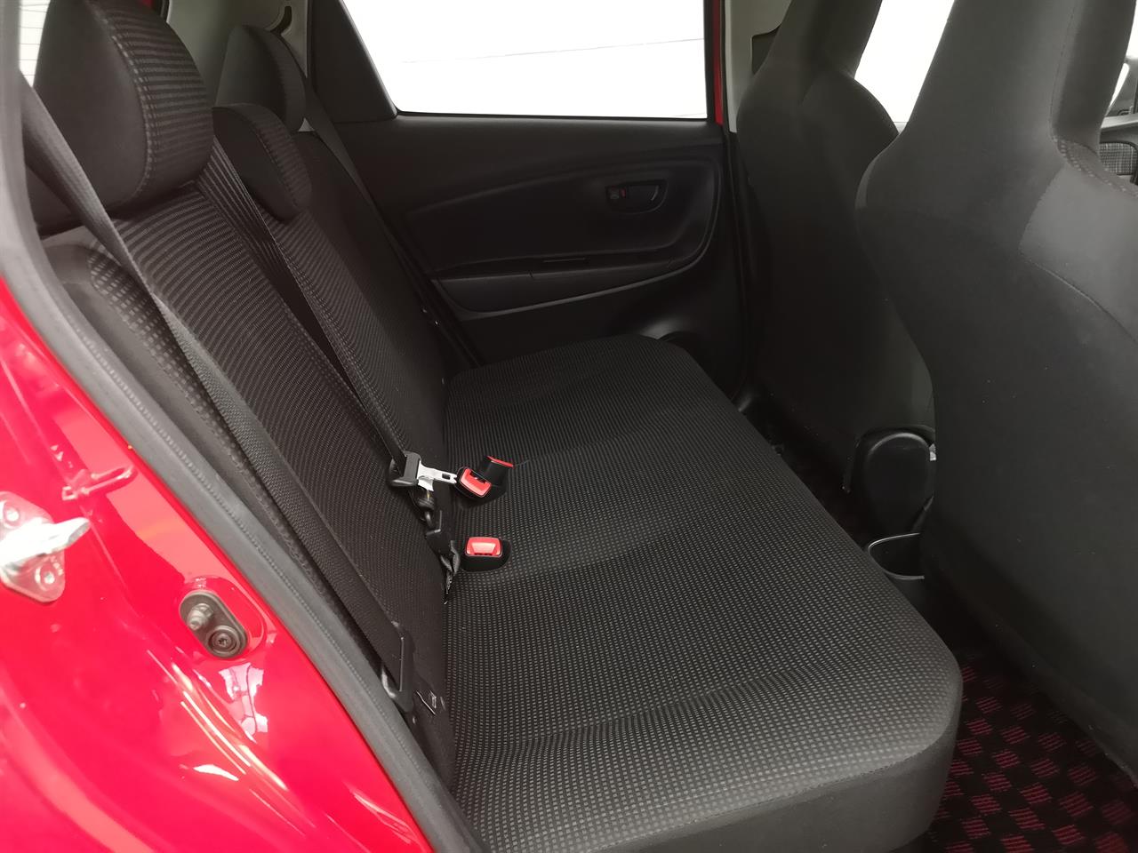 2017 Toyota Vitz
