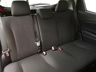 2017 Toyota Vitz - Thumbnail