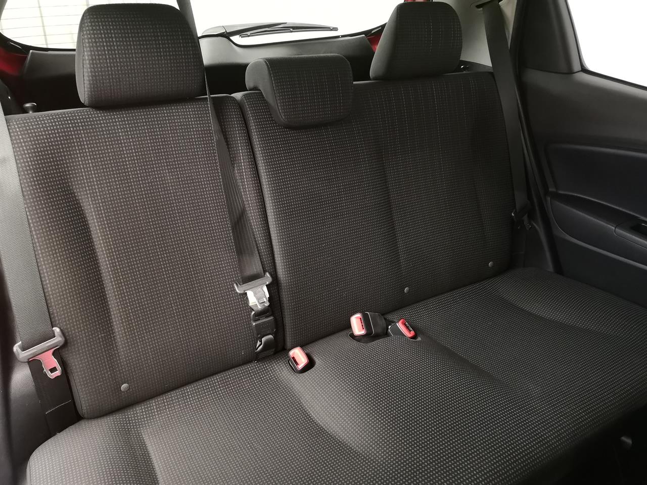 2017 Toyota Vitz