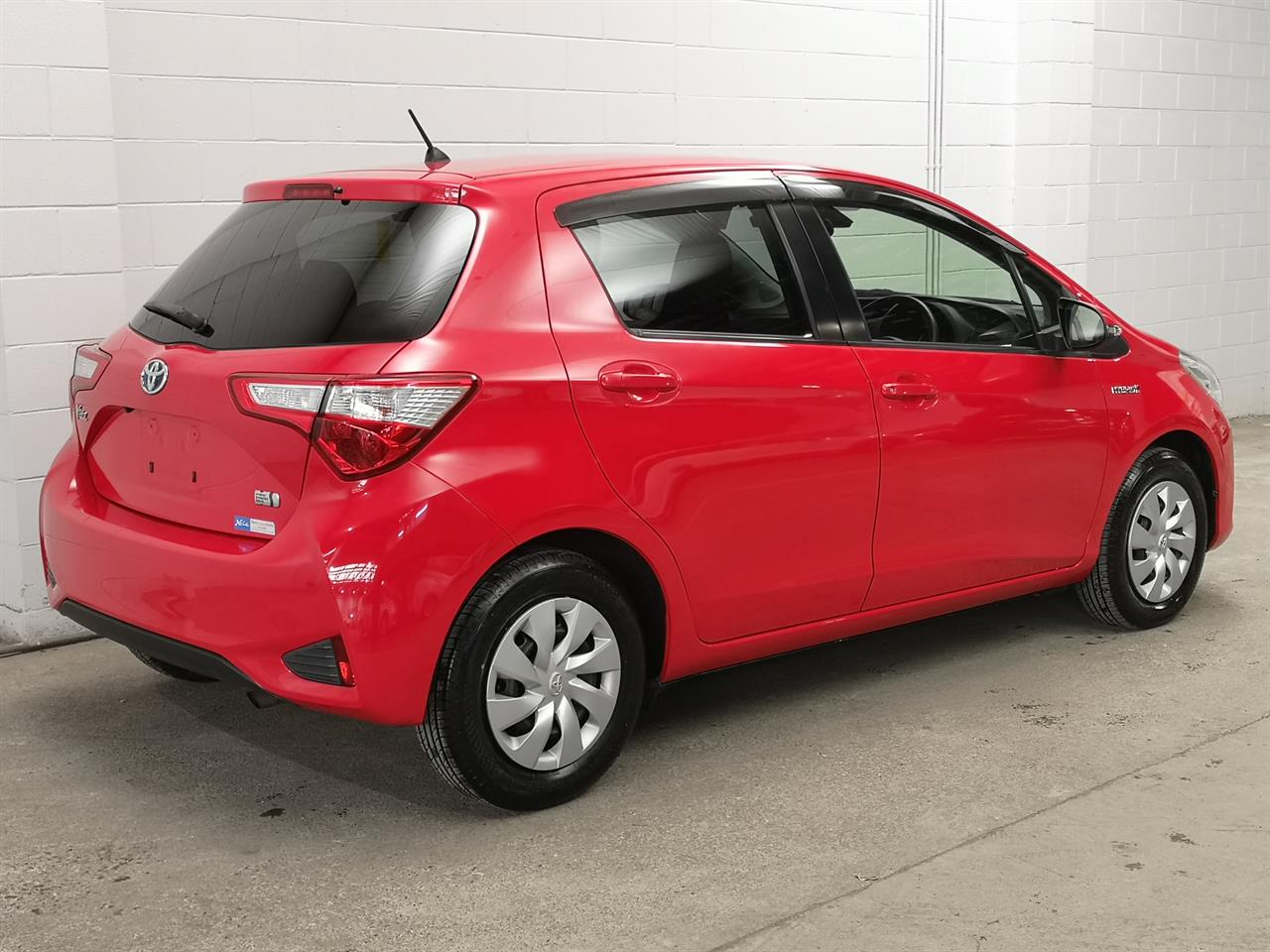 2017 Toyota Vitz