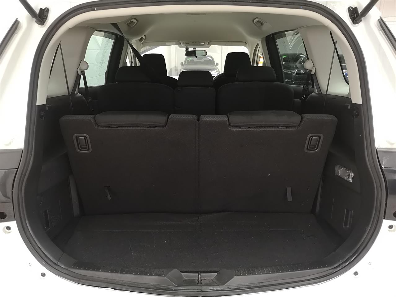 2013 Mazda Premacy