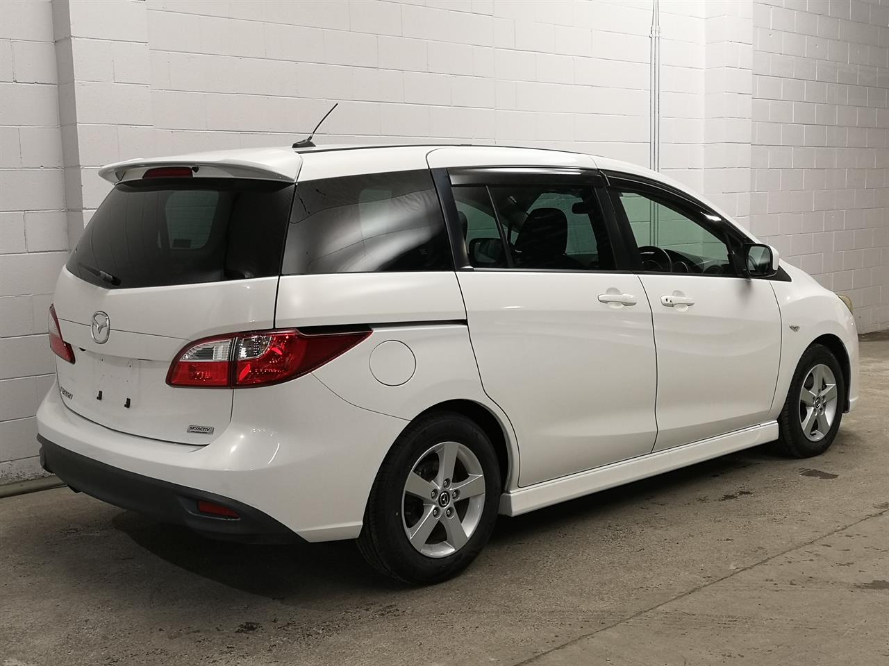 2013 Mazda Premacy