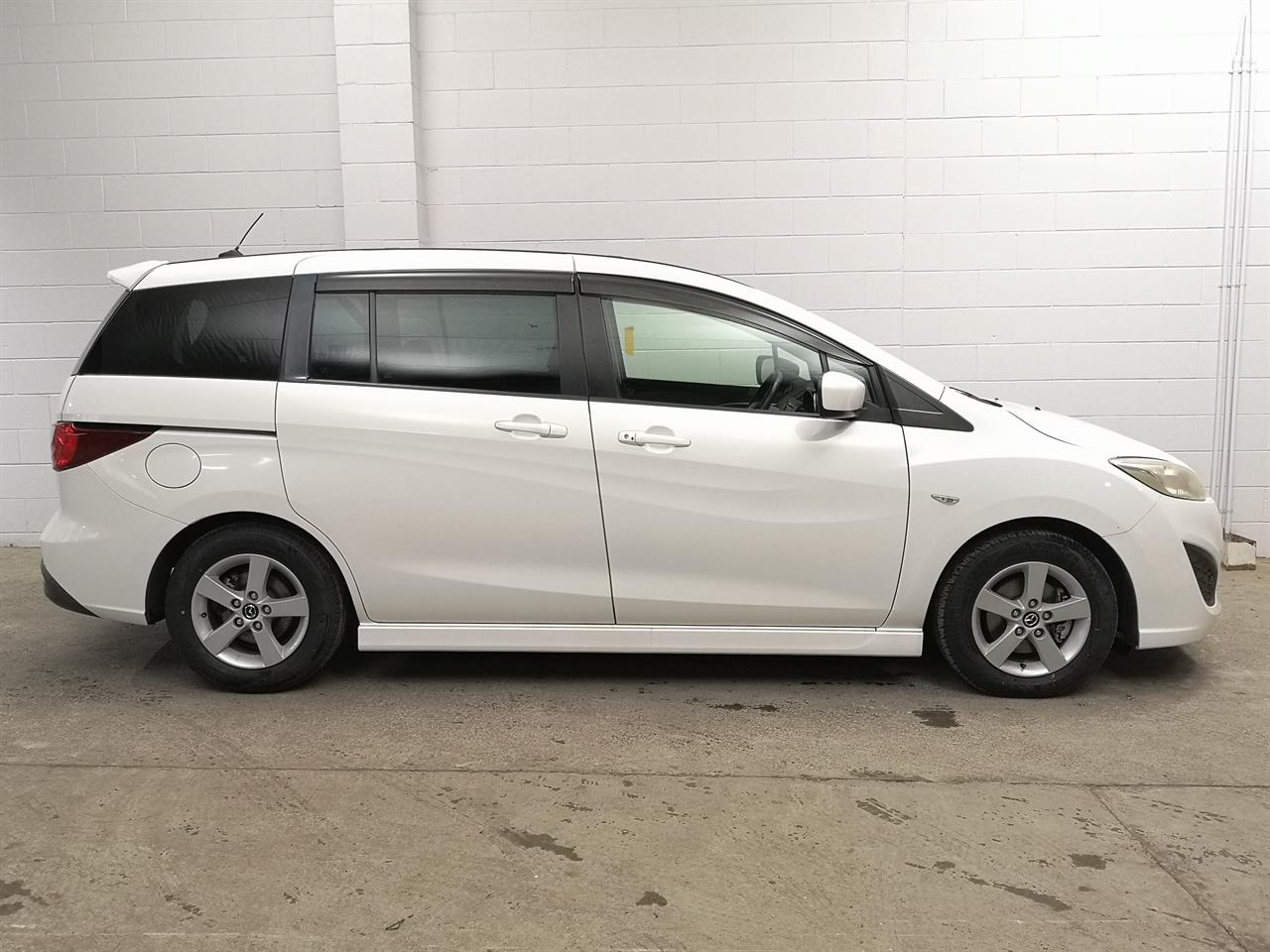 2013 Mazda Premacy