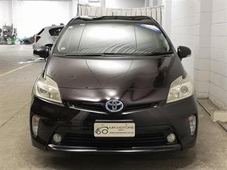 2013 Toyota Prius - Thumbnail