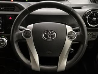 2015 Toyota Aqua - Thumbnail