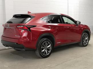 2015 Lexus NX 300h - Thumbnail