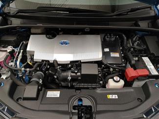 2020 Toyota Prius - Thumbnail