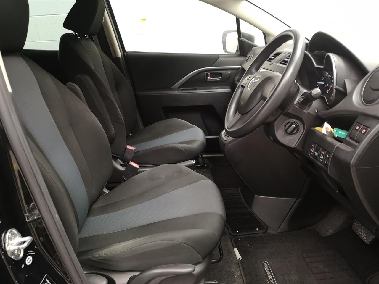 2015 Mazda Premacy