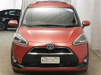 2016 Toyota Sienta - Thumbnail
