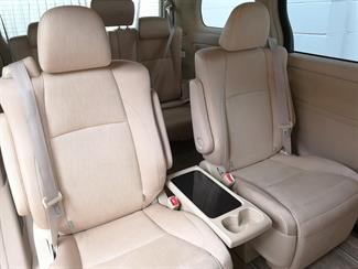 2013 Toyota Alphard - Thumbnail