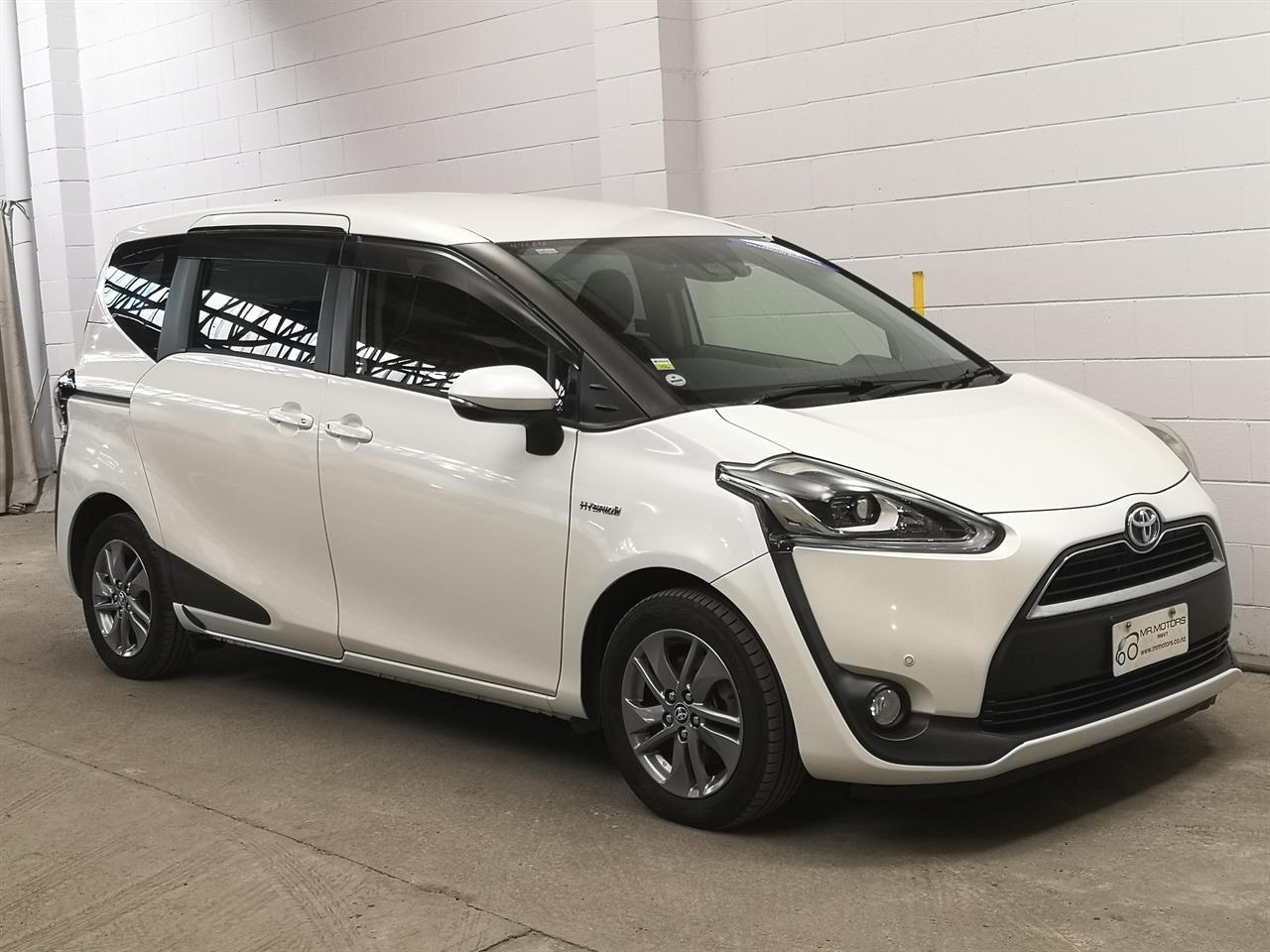 2016 Toyota Sienta