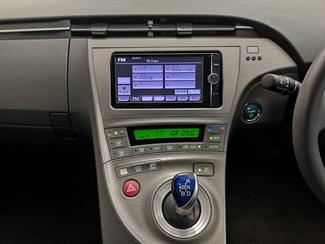 2013 Toyota Prius - Thumbnail