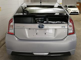 2013 Toyota Prius - Thumbnail