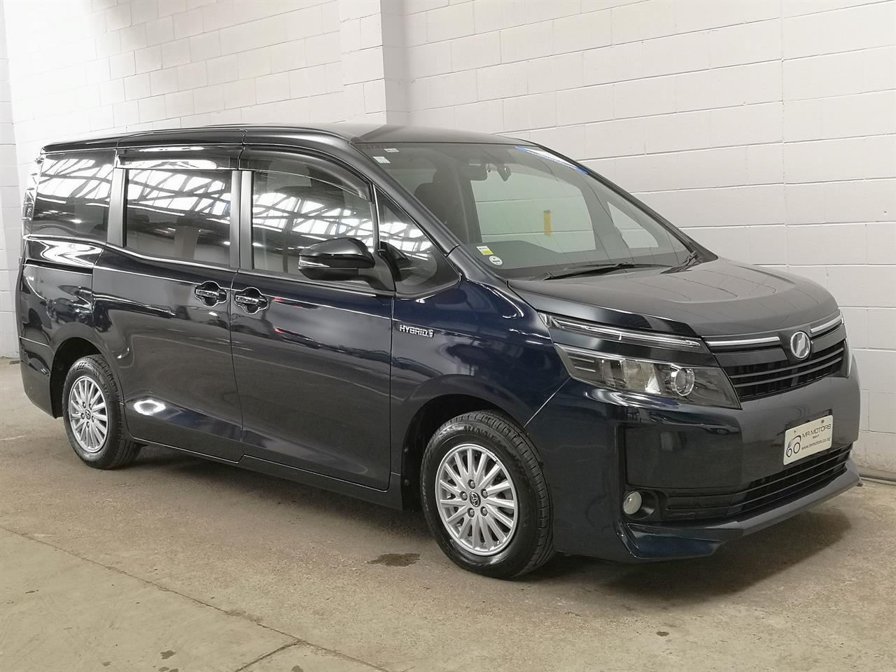 2014 Toyota Voxy
