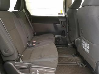 2014 Toyota Voxy - Thumbnail