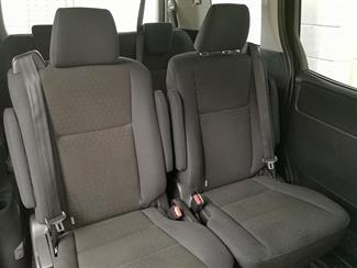 2014 Toyota Voxy - Thumbnail