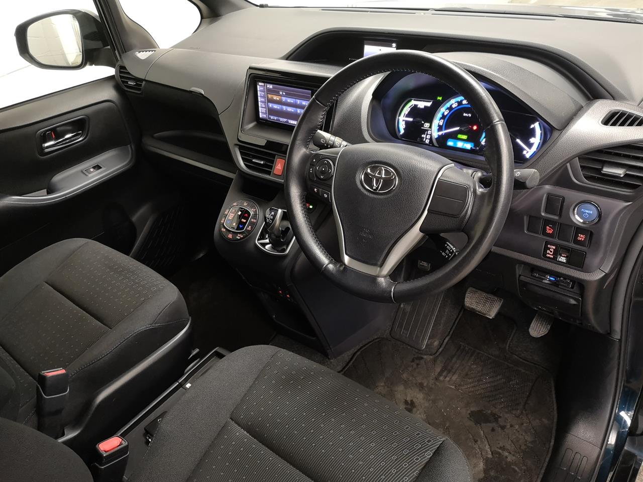 2014 Toyota Voxy