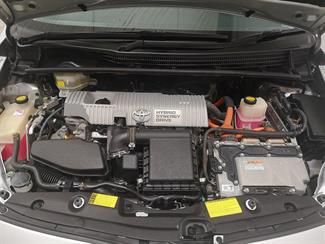2012 Toyota Prius - Thumbnail