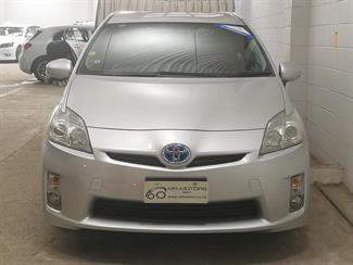 2012 Toyota Prius - Thumbnail