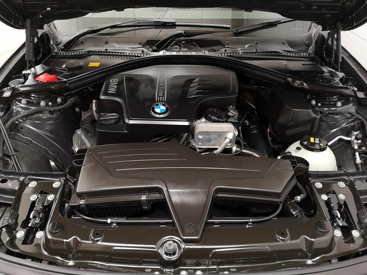2015 BMW 320i
