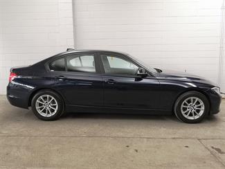 2015 BMW 320i - Thumbnail