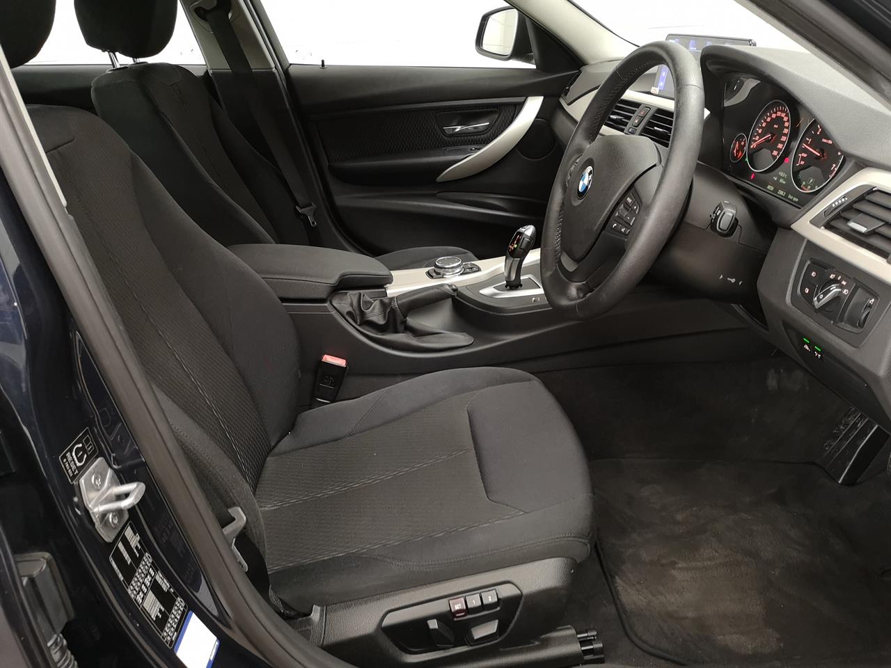 2015 BMW 320i